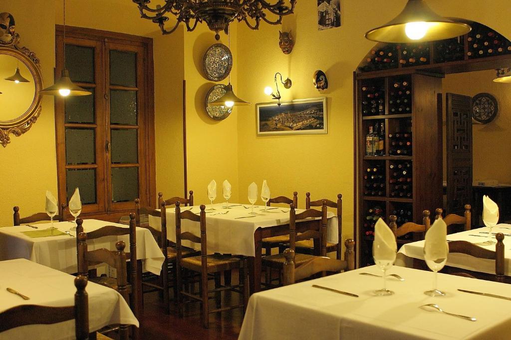 Hostal Esmeralda Comillas Eksteriør bilde